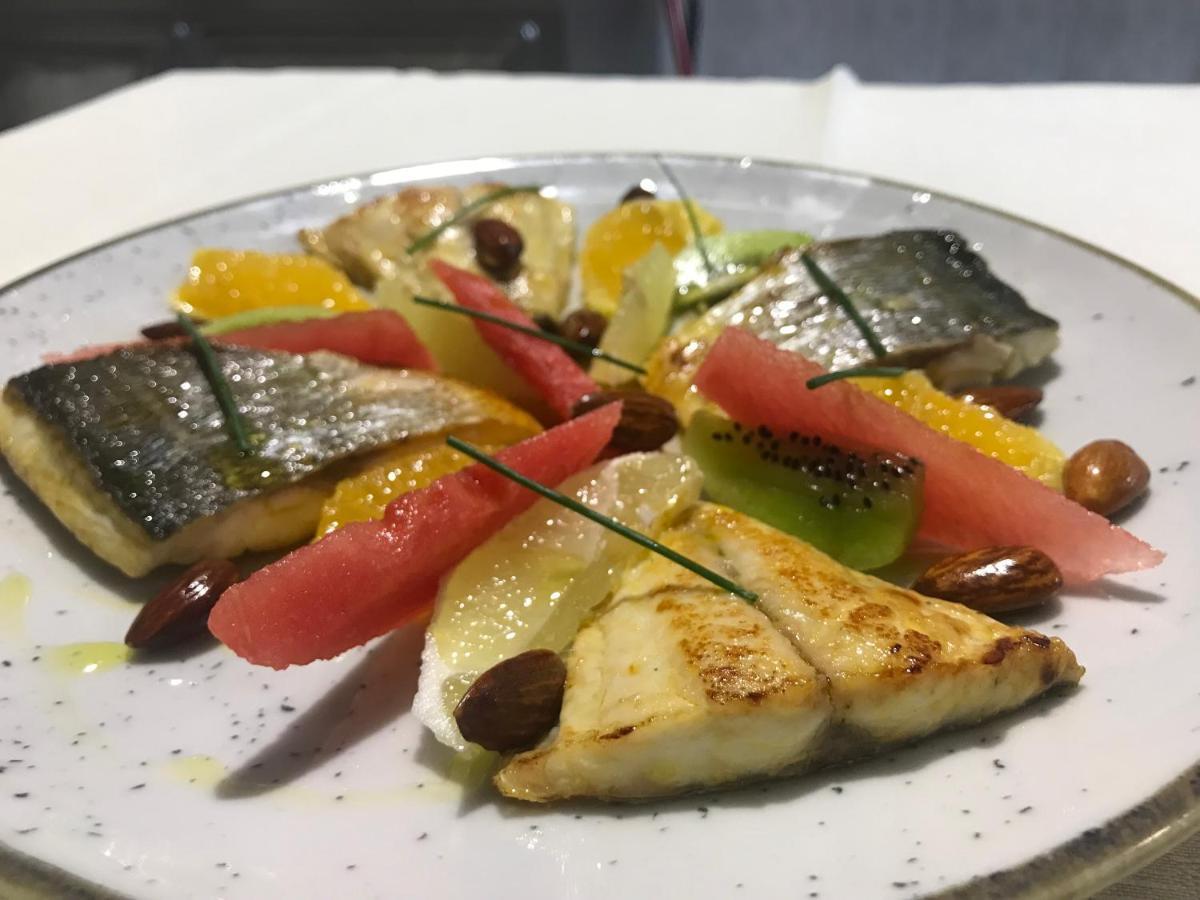Roccavivara Hotel Lo Smeraldo מראה חיצוני תמונה