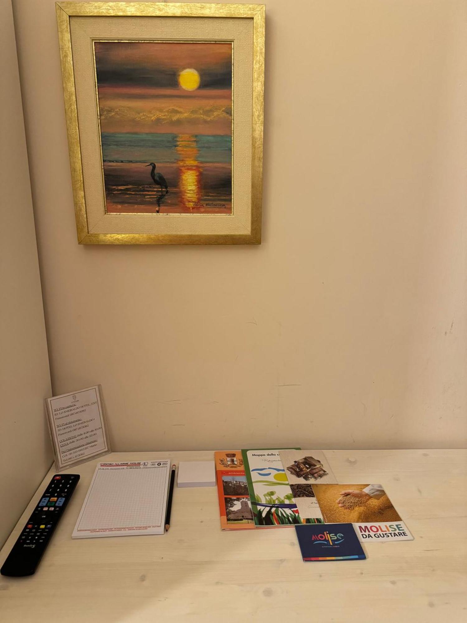 Roccavivara Hotel Lo Smeraldo מראה חיצוני תמונה