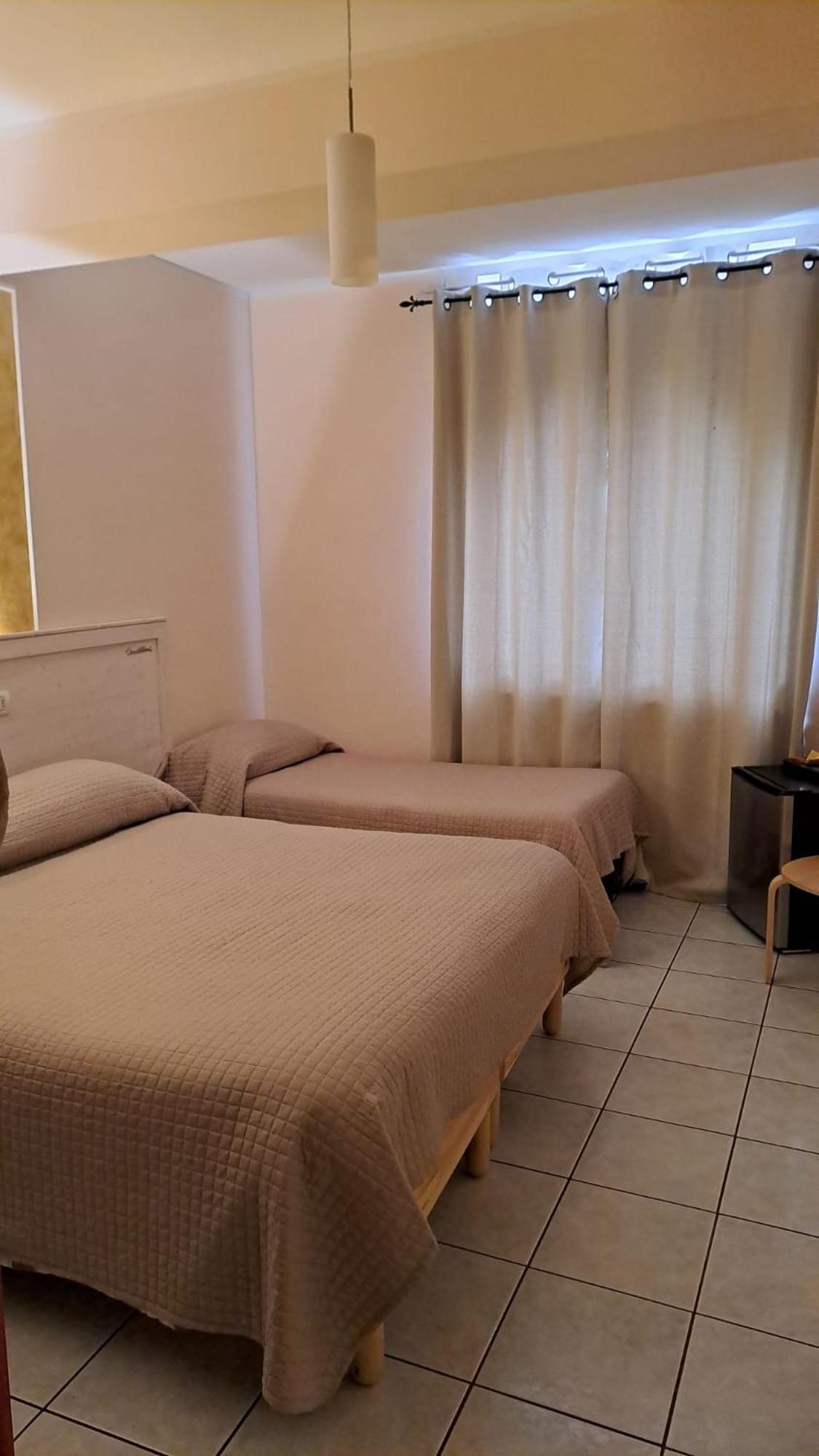 Roccavivara Hotel Lo Smeraldo מראה חיצוני תמונה